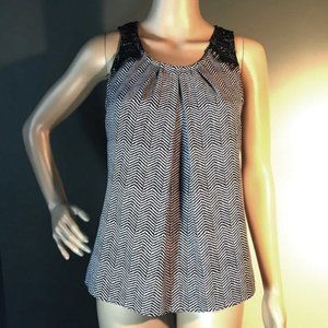 Candie's women's Sleeveless Blouse